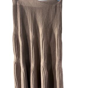Slate women’s large Chic Tan Ribbed A-Line Skirt